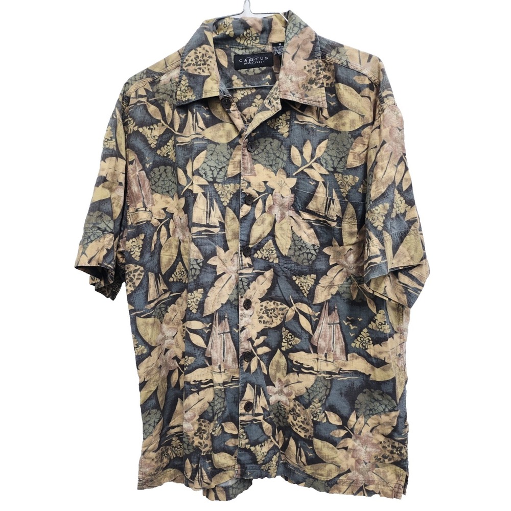 Cactus Black Label Mens Hawaiian Shirt Size Medium Floral Button Up Short Sleeve